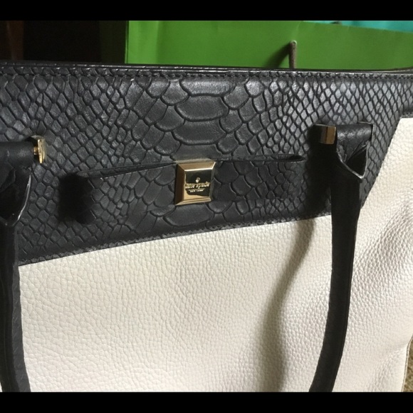 NWT Kate Spade tote purse - Picture 3 of 6
